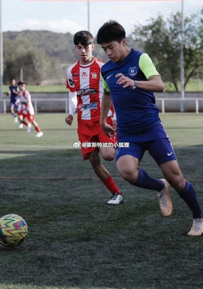 效力巴達(dá)洛納U16的中國(guó)球員汪修昊，入選西班牙加泰羅尼亞大區(qū)隊(duì)