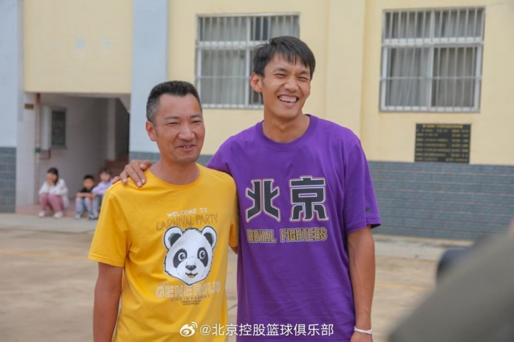 那一封信的故事還在延續(xù) 矣進宏母校的師生們來到北京了！