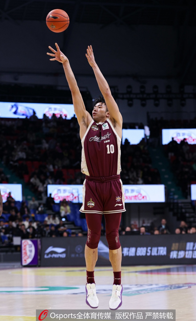 北控隊(duì)史首人！鄒雨宸13中11砍全隊(duì)最高23分 當(dāng)選全明星MVP